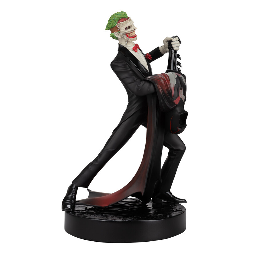 the joker batman by greg capullo dc designer series resin statue