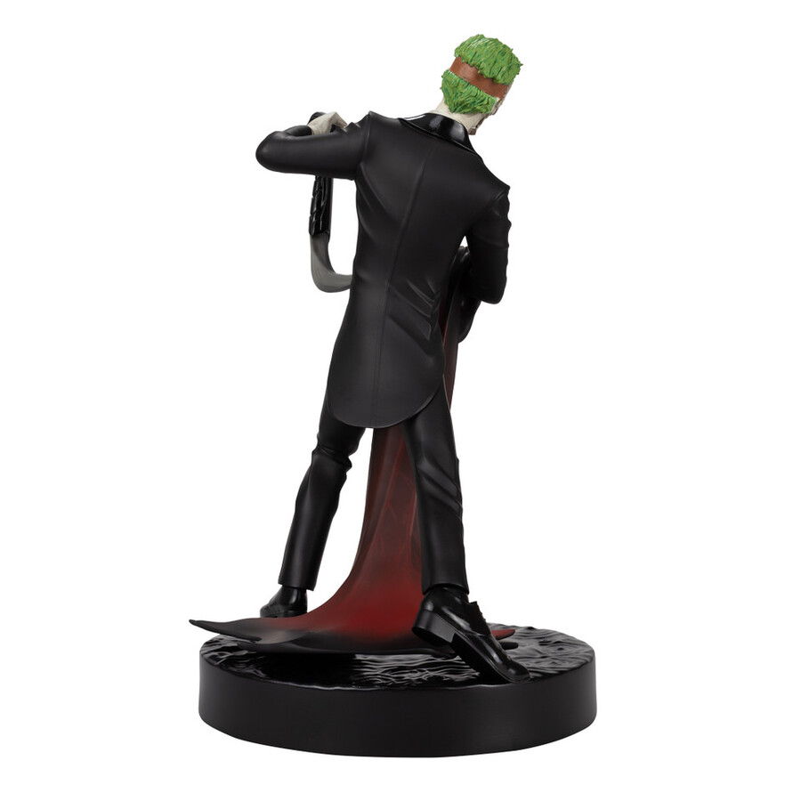 the joker batman by greg capullo dc designer series resin statue