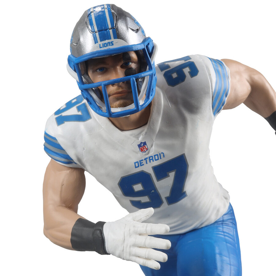 aidan hutchinson detroit lions nfl bundle 2 regular and platinum chase 7 figures mcfarlanes sportspicks
